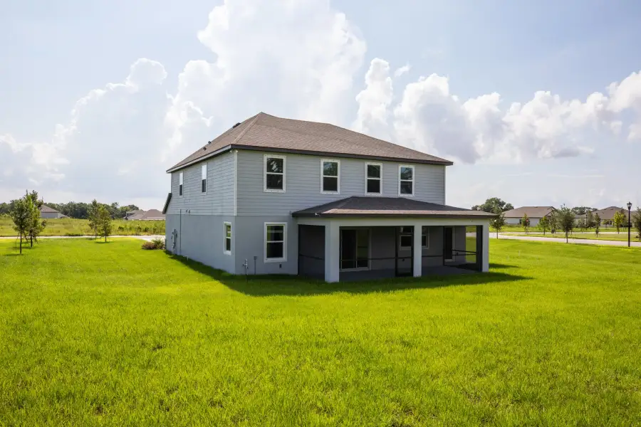 Representative exterior details of a home built from the Columbus by Maronda Homes in Enclave At Seminole Palms, Palm Coast (Image 4).