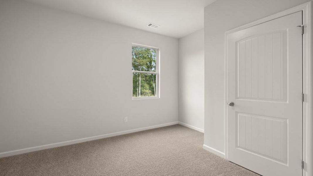 Spacious, unfurnished interior of a new home in Lost Creek, Dallas (Image 24).