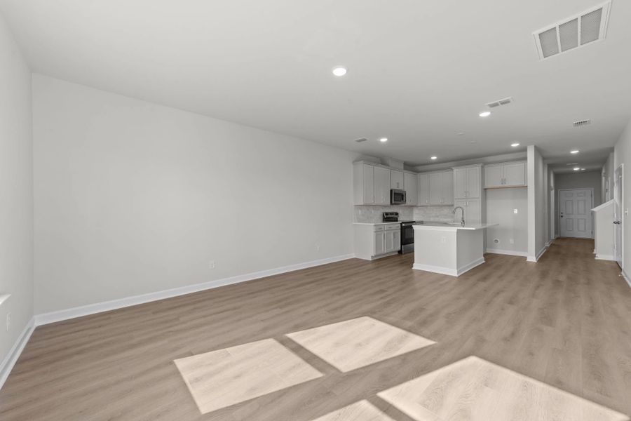 Similar Palmetto floorplan with our Milan Collection. Features and finishes vary.