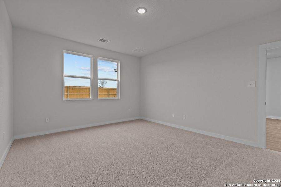 Spacious, unfurnished interior of a new home in Summerlin, San Antonio (Image 18). Spacious, unfurnished interior of a new home in Summerlin, San Antonio (Image 18).