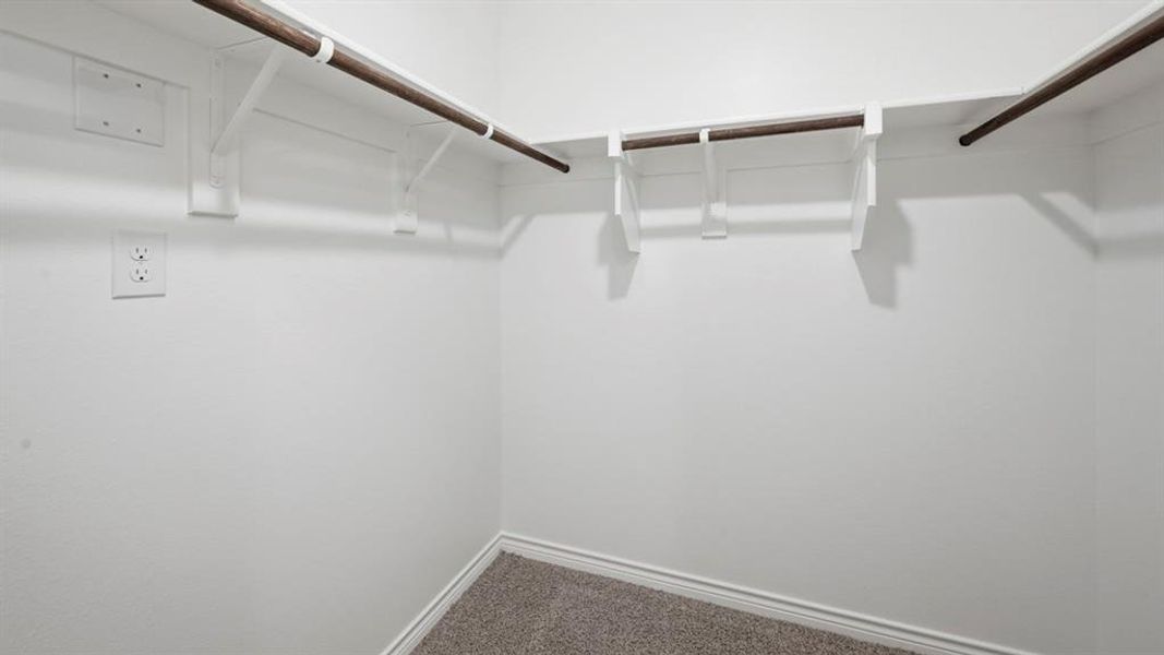 Spacious, unfurnished interior of a new home in Winchester Crossing, Princeton (Image 28).