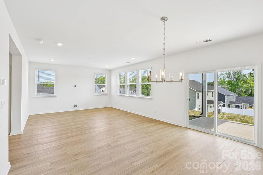 Spacious, unfurnished interior of a new home in Bella Vista Heritage, Denver (Image 22).