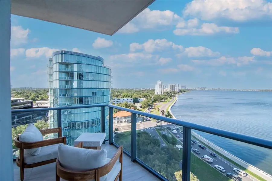 Condo located in Tampa, FL showcasing its design and architecture (Image 40). Condo located in Tampa, FL showcasing its design and architecture (Image 40).