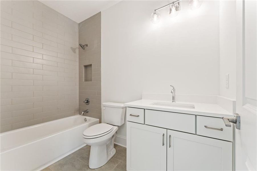 Furnished interior view inside a new home in , Dallas (Image 3).