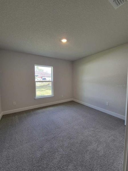 Spacious, unfurnished interior of a new home in , Ocala (Image 21).