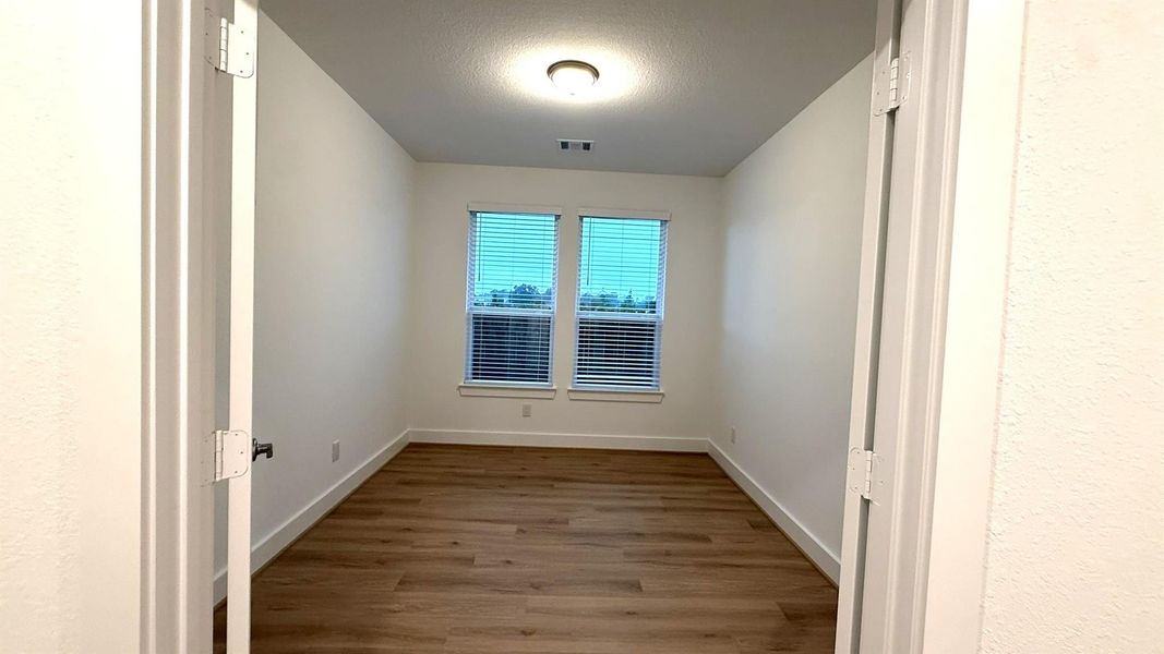 Spacious, unfurnished interior of a new home in , Spring (Image 7).