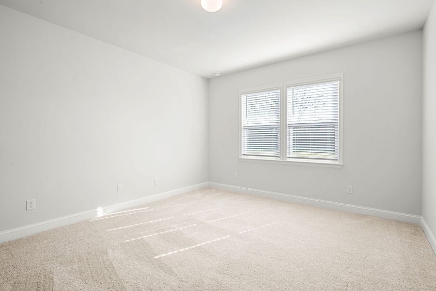Spacious, unfurnished interior of a new home in Salem Bay, Beaufort (Image 16).