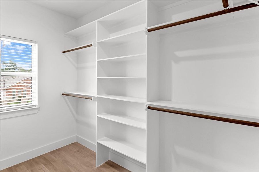 Spacious, unfurnished interior of a new home in , Houston (Image 28).