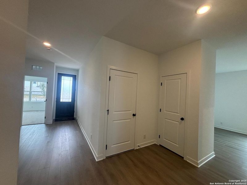 Spacious, unfurnished interior of a new home in The Summit at Saddlebrook Ranch 55's, Schertz (Image 27).