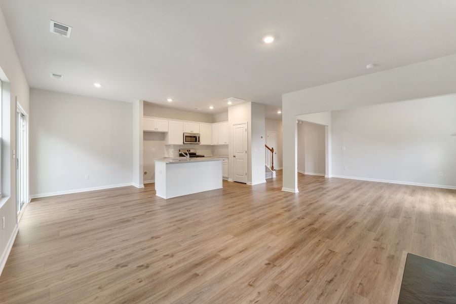 Image 33 of a home in Richmond Hill.