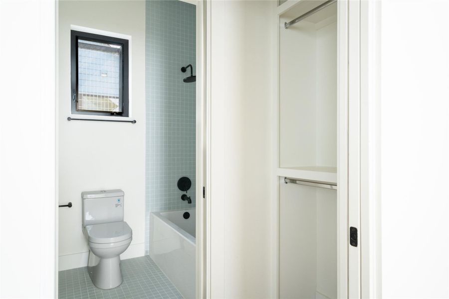 Image 27 of a home in . Image 27 of a home in .