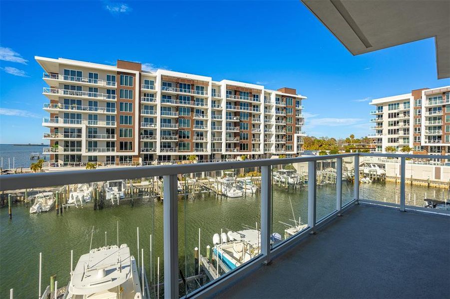 Condo located in Clearwater, FL showcasing its design and architecture (Image 39). Condo located in Clearwater, FL showcasing its design and architecture (Image 39).