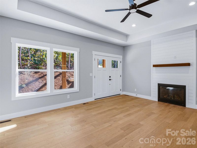 Spacious, unfurnished interior of a new home in , Hendersonville (Image 24).