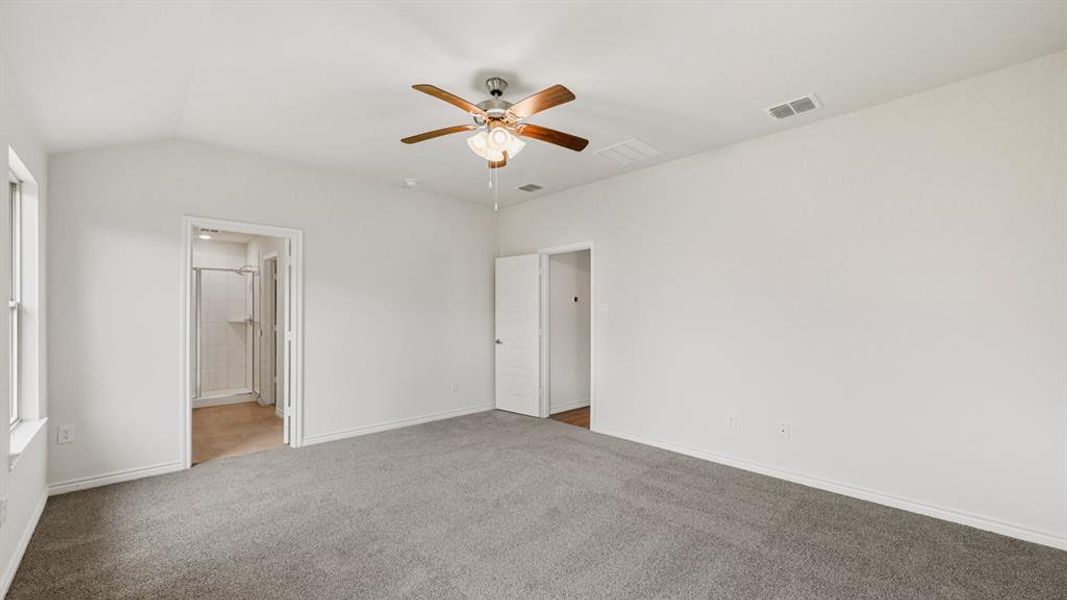 Spacious, unfurnished interior of a new home in Liberty Crossing, Royse City (Image 26). Spacious, unfurnished interior of a new home in Liberty Crossing, Royse City (Image 26).
