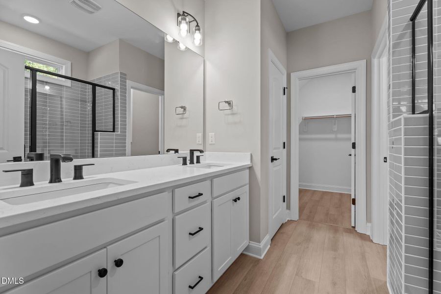 30-web-or-mls-DSC09819 30-web-or-mls-DSC09819