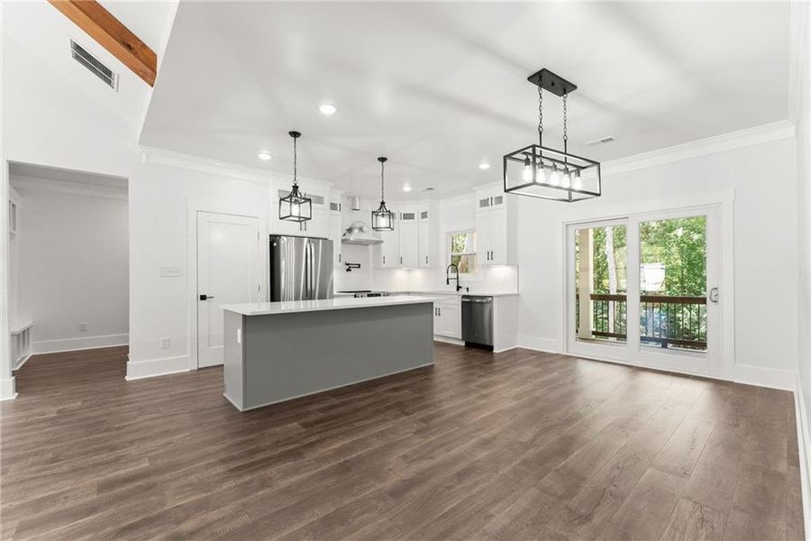 Furnished interior view inside a new home in , Gainesville (Image 7).