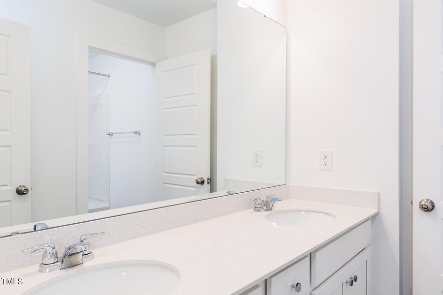 Secondary bathroom on second floor