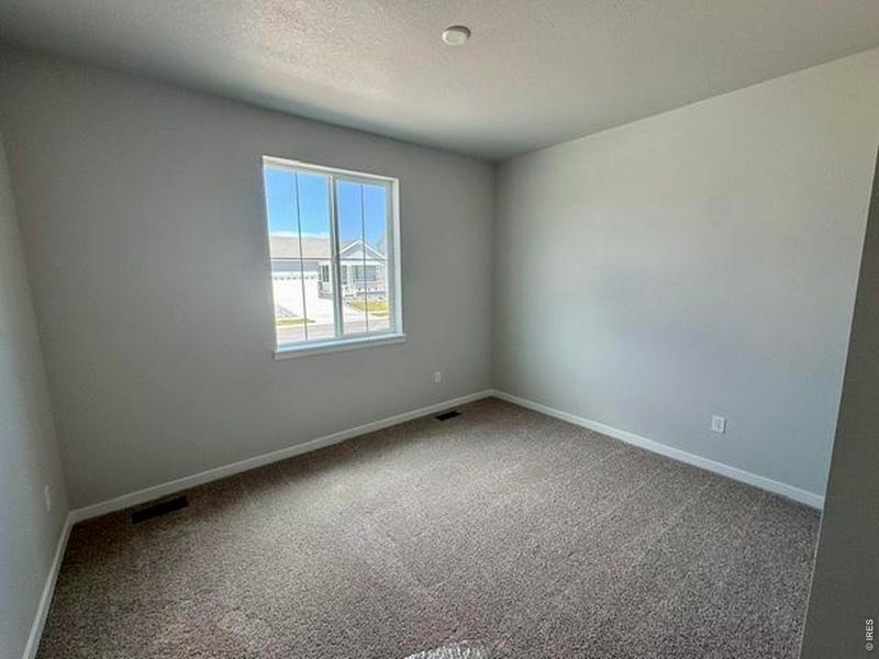 Spacious, unfurnished interior of a new home in Prairie Song, Windsor (Image 11).