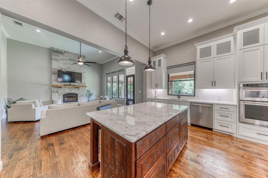 Furnished interior view inside a new home in , Weatherford (Image 31).