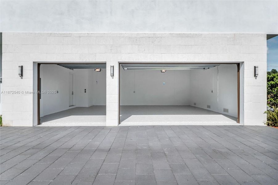 Image 70 of a home in .