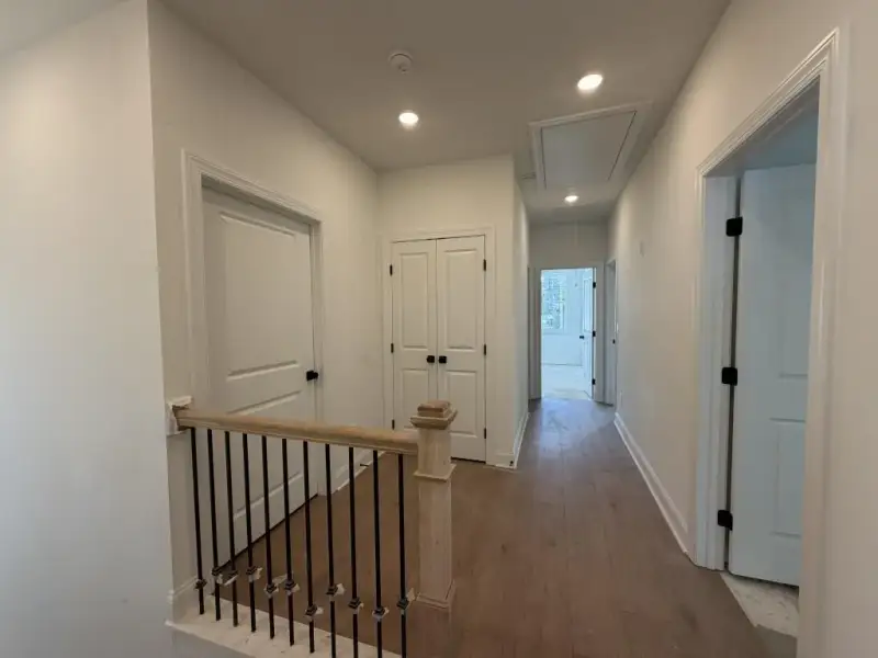 Spacious, unfurnished interior of a new home in The Preserve at Killian Hill, Lilburn (Image 16).