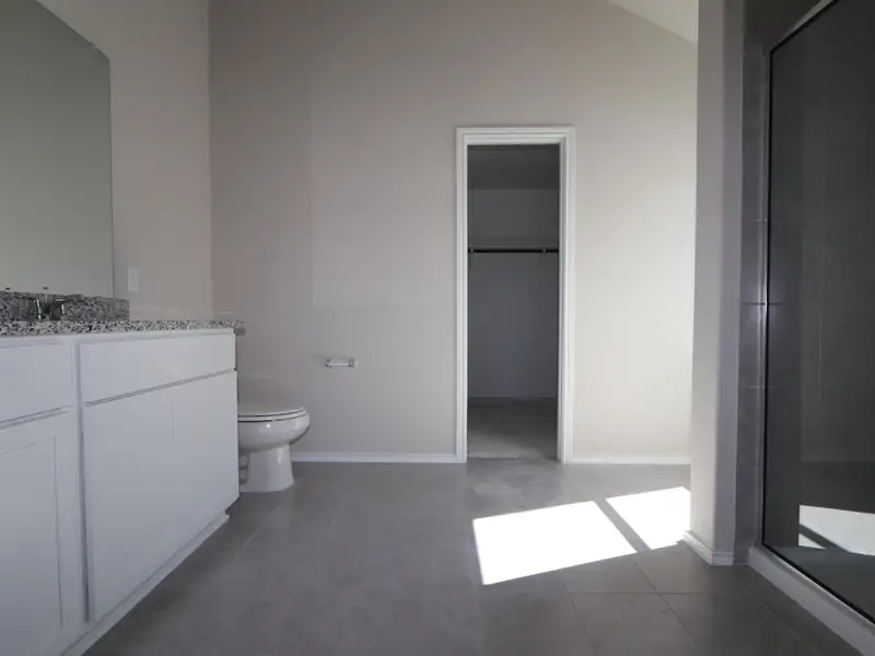 Spacious, unfurnished interior of a new home in Marble Creek Crossing, Austin (Image 12). Spacious, unfurnished interior of a new home in Marble Creek Crossing, Austin (Image 12).