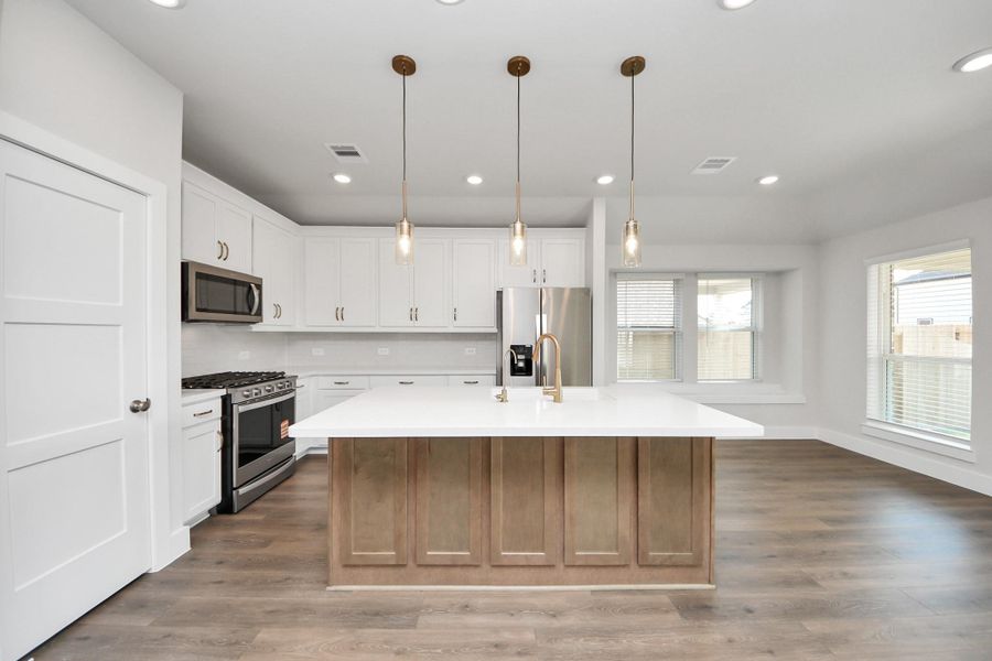 Furnished interior view inside a new home in Laurel Landing: Landmark Collection, Alvin (Image 12). Furnished interior view inside a new home in Laurel Landing: Landmark Collection, Alvin (Image 12).