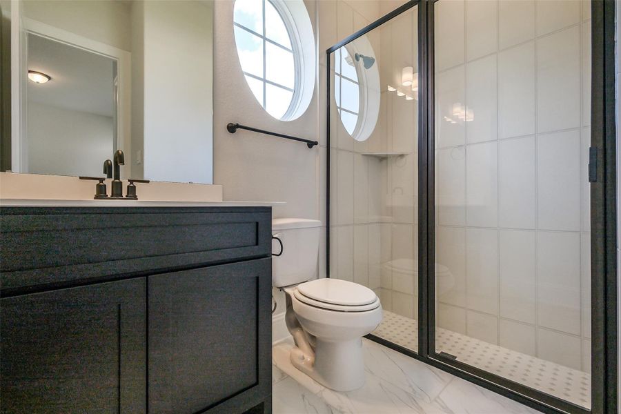 Image 42 of a home in Evergreen 70'. Image 42 of a home in Evergreen 70'.