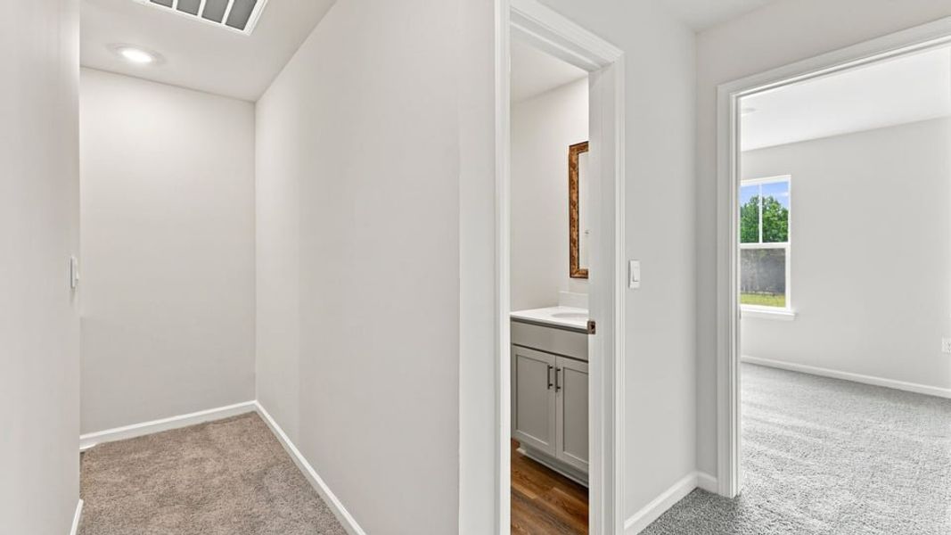 Spacious, unfurnished interior of a new home in Tyger Pines, Moore (Image 32).