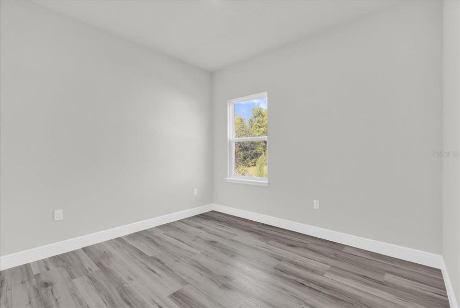 Spacious, unfurnished interior of a new home in , Ocala (Image 16).