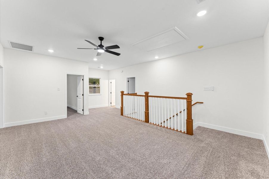 Spacious, unfurnished interior of a new home in , Spring (Image 31).