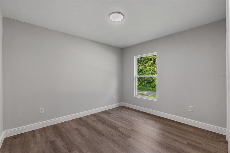 Spacious, unfurnished interior of a new home in , Orange City (Image 6).