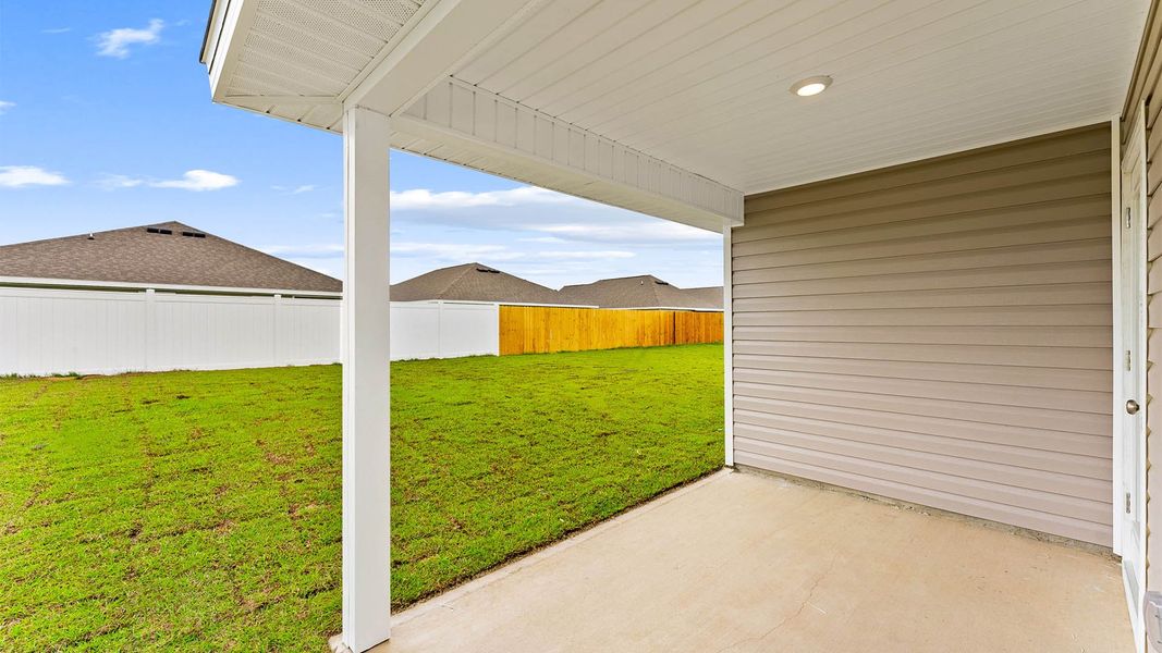 Exterior details and patio area of a home in Park Place, Panama City (Image 4). Exterior details and patio area of a home in Park Place, Panama City (Image 4).