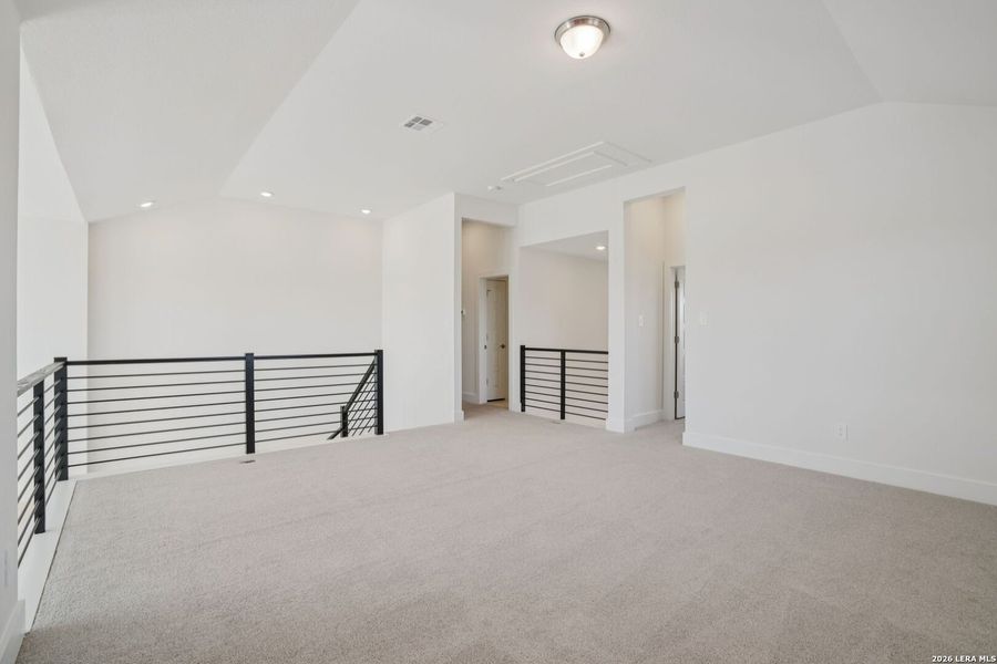 Spacious, unfurnished interior of a new home in Carmel Ranch, Schertz (Image 30). Spacious, unfurnished interior of a new home in Carmel Ranch, Schertz (Image 30).