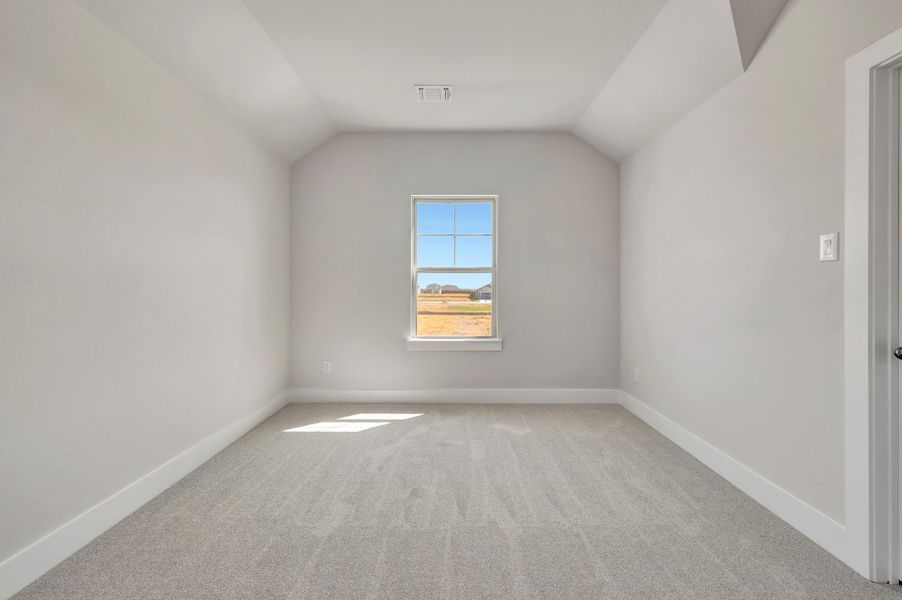 Spacious, unfurnished interior of a new home in The Meadows, Denton (Image 27).