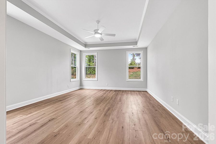 Spacious, unfurnished interior of a new home in Cresswind Charlotte, Charlotte (Image 33).