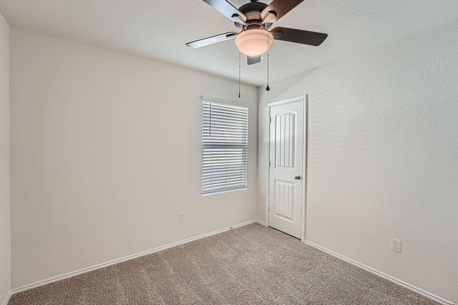 3rd bedroom with closet