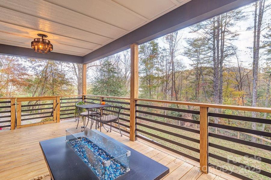Exterior details and patio area of a home in , Fairview (Image 19).