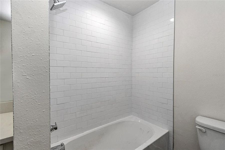 Furnished interior view inside a new home in , Dunnellon (Image 5).