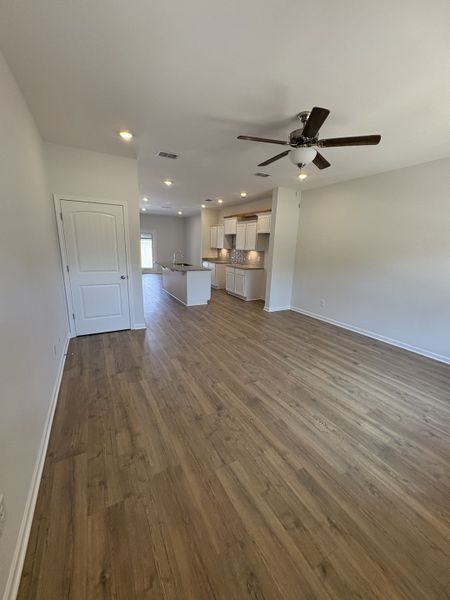 Photo is of the model home to show what the completed floor plan looks like. Selections and Options may vary.