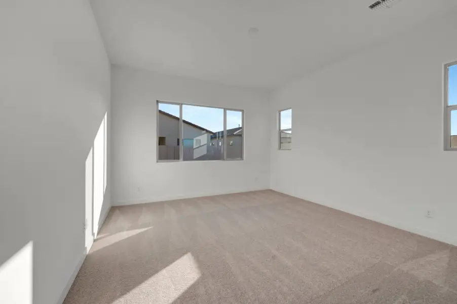 Spacious, unfurnished interior of a new home in Soleo, San Tan Valley (Image 31). Spacious, unfurnished interior of a new home in Soleo, San Tan Valley (Image 31).