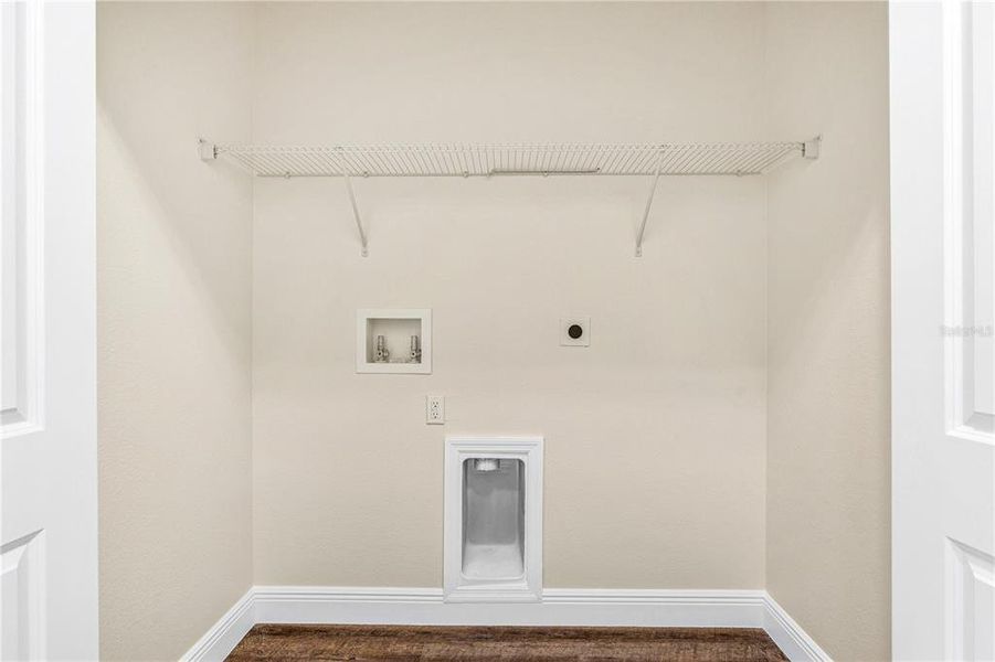 Spacious, unfurnished interior of a new home in , Daytona Beach (Image 18).
