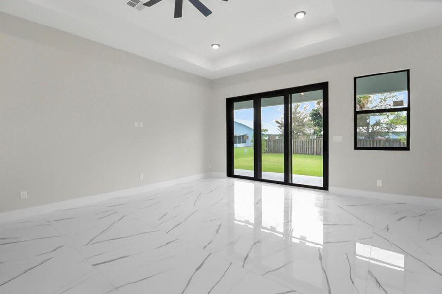 Spacious, unfurnished interior of a new home in , Port St. Lucie (Image 39).