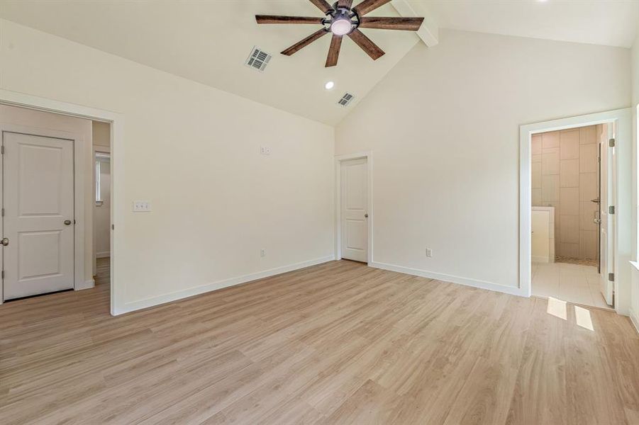 Spacious, unfurnished interior of a new home in , Granbury (Image 14). Spacious, unfurnished interior of a new home in , Granbury (Image 14).