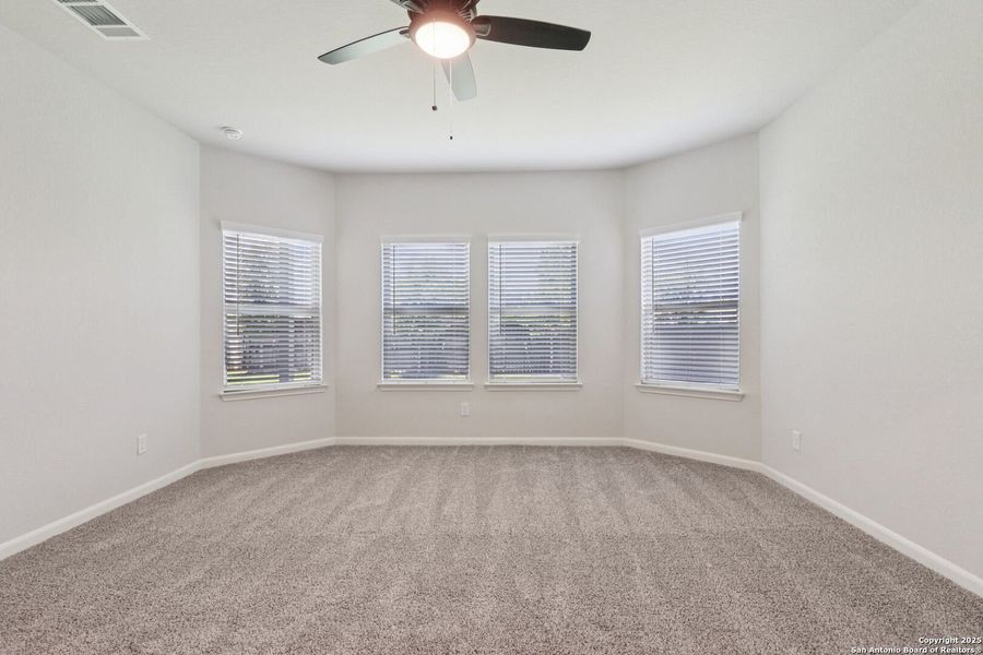 Spacious, unfurnished interior of a new home in Remington Ranch, San Antonio (Image 17). Spacious, unfurnished interior of a new home in Remington Ranch, San Antonio (Image 17).