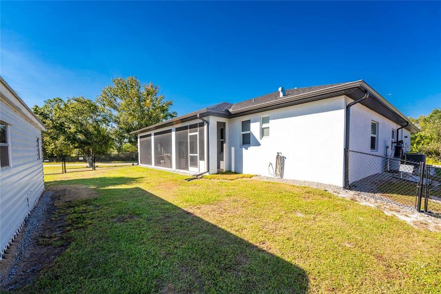 Exterior details and patio area of a home in , Punta Gorda (Image 30).