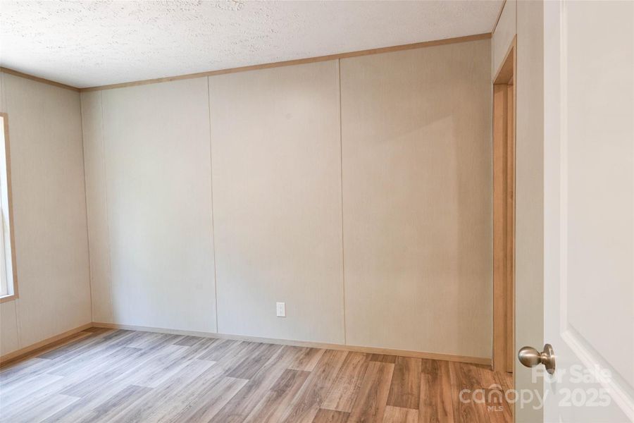 Spacious, unfurnished interior of a new home in , Clover (Image 17).