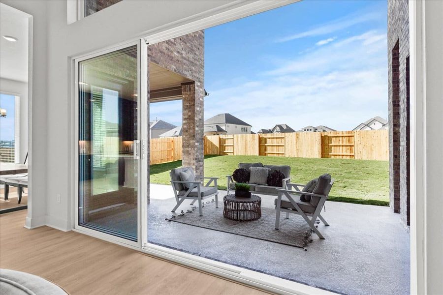 Exterior details and patio area of a home in Sunfield, Buda (Image 25).