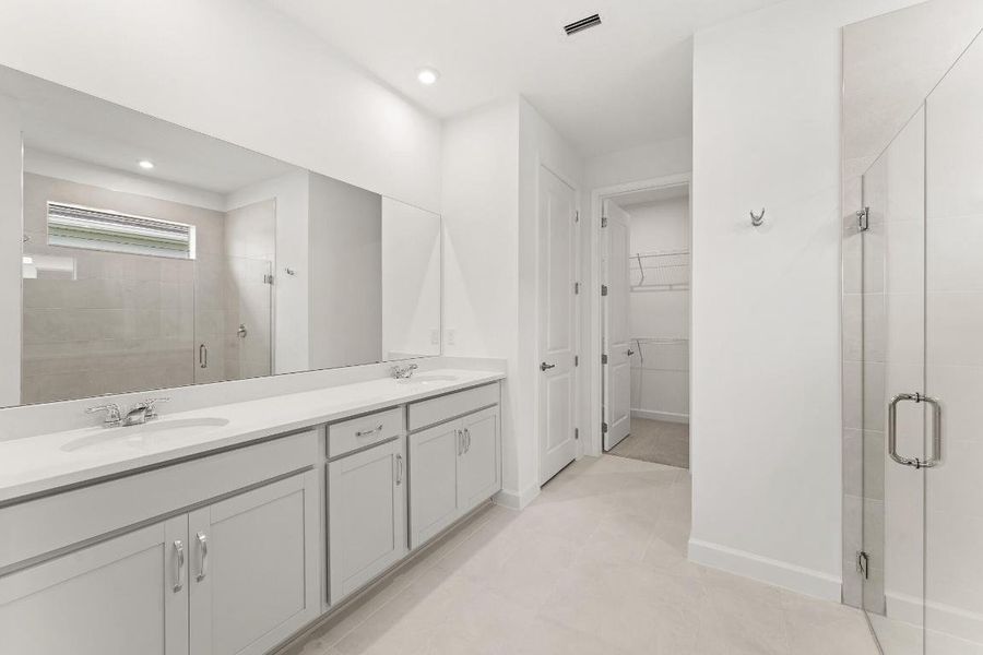 US_SEF_SAGE_LOT 393_owners bath