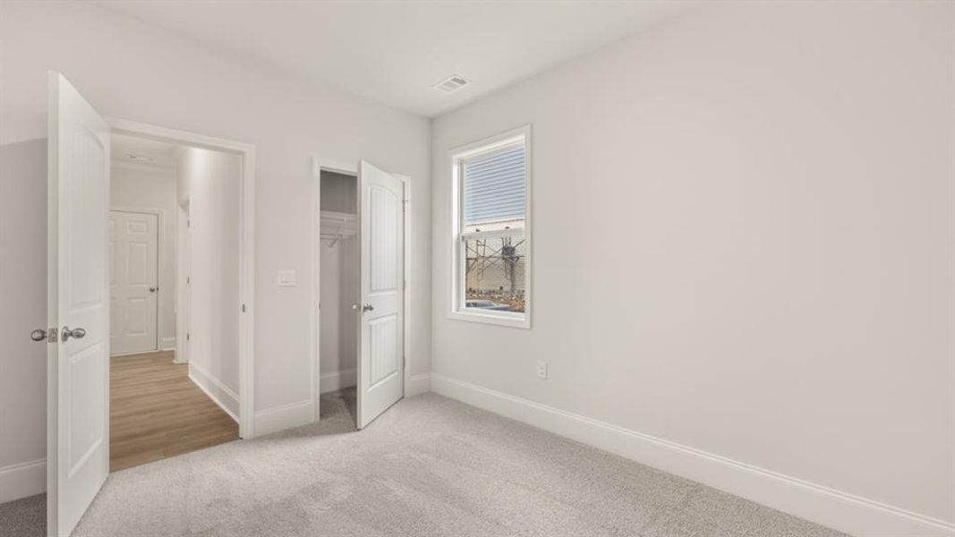 Spacious, unfurnished interior of a new home in Holland Estates, Powder Springs (Image 45). Spacious, unfurnished interior of a new home in Holland Estates, Powder Springs (Image 45).